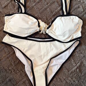 SHEIN Black and White Bikini